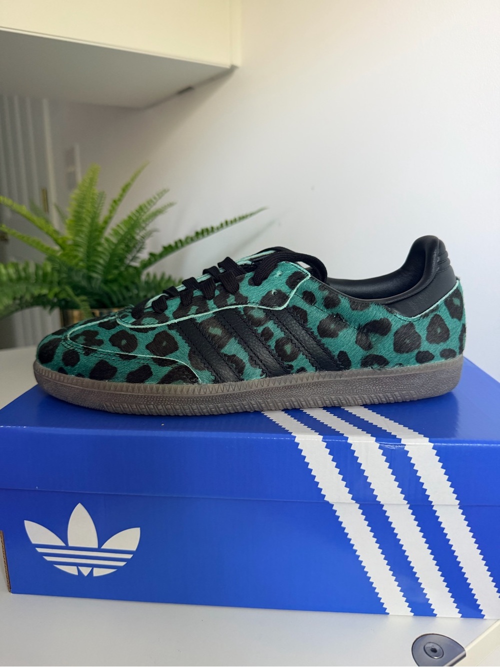 Adidas Samba Green Black Leopard Print Sneaker size 9.5 - Picture 4 of 9